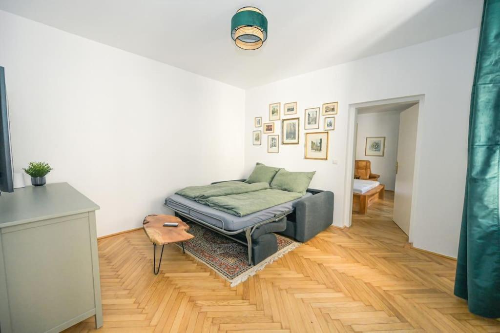 Perfect Near @ City-center Apartament Wiedeń
